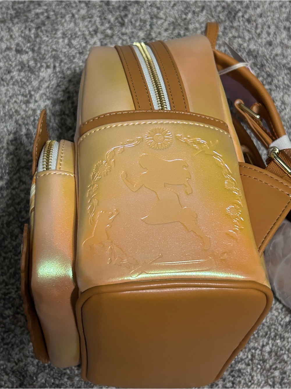Loungefly Pocahontas Mini Backpack - Picture 3 of 6